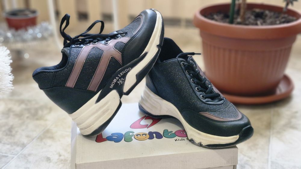 Маратонки на платформа