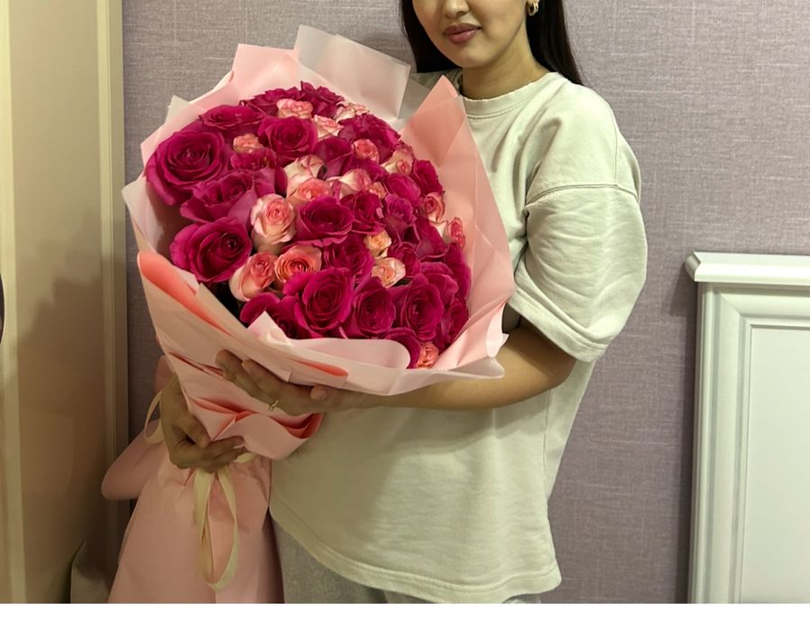 Продам букет 51 роза большой