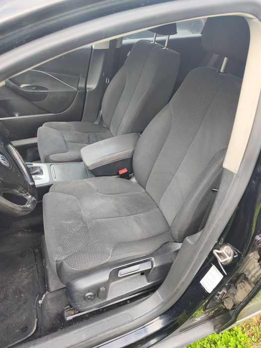 Scaune față cu încălzire și banchetă  Volkswagen Passat B6 break varia