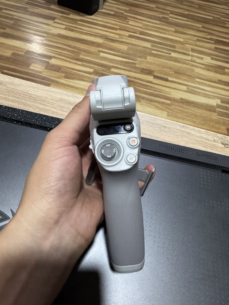 Stabilizator DJI OSMO Mobile SE