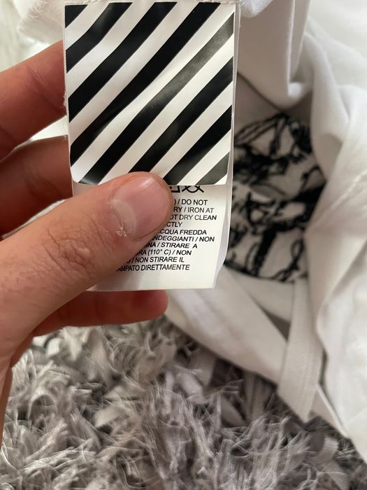 Tricou off white legit
