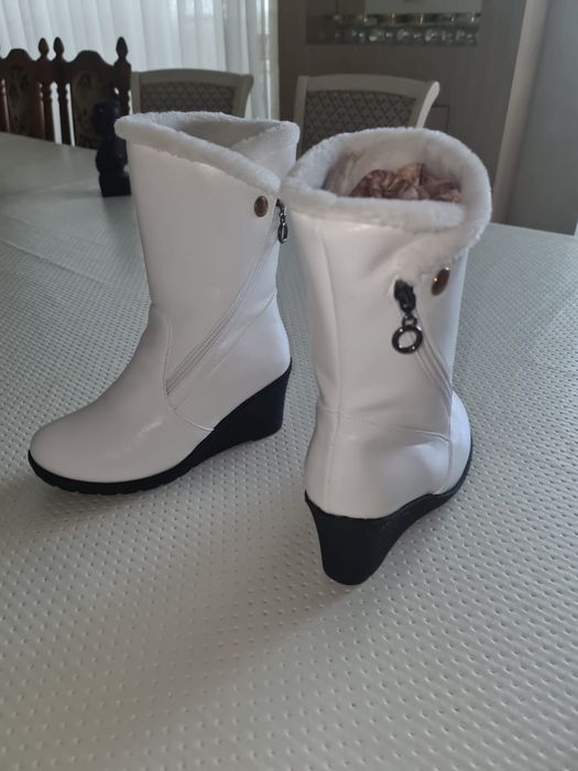 Продам осенние сапоги