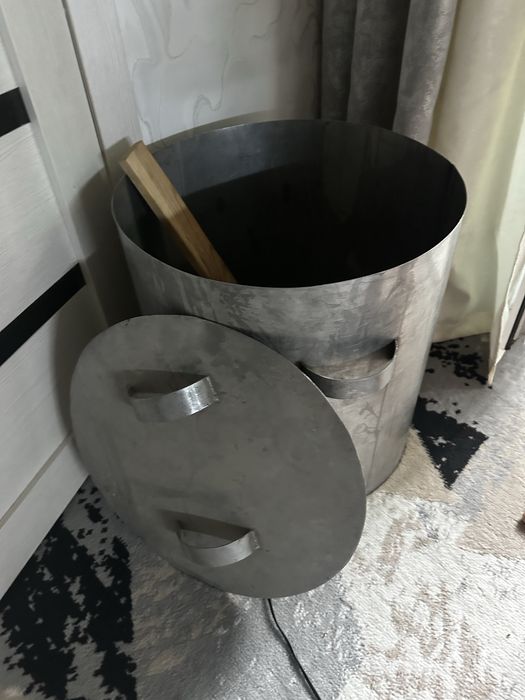Продаю бак 10.000 тг