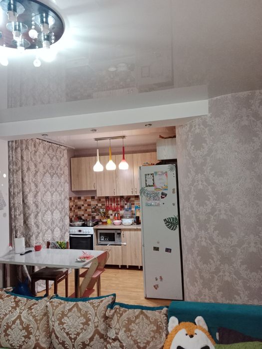 Продается 3 комн. квартира, р-н ДКМ.