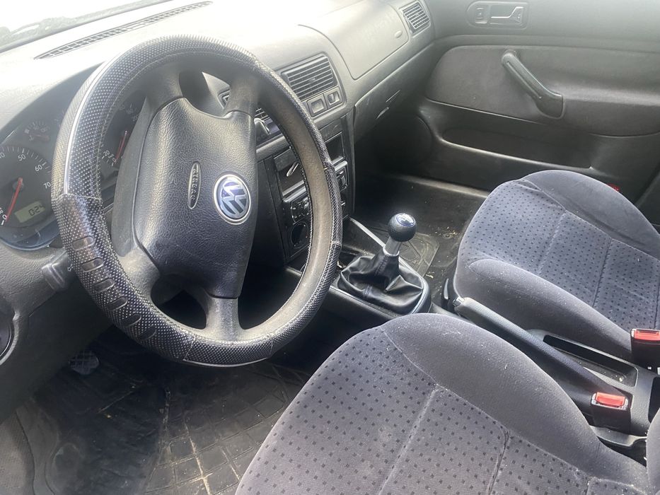 Фолсваген Голф4 1.6 бензин