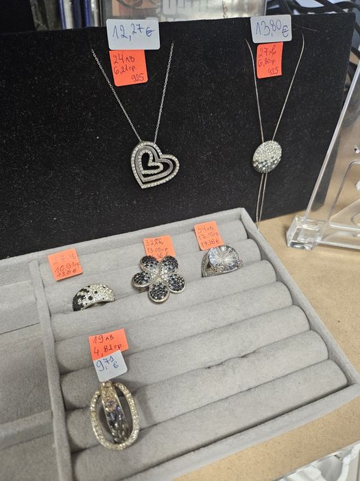 Сребърни бижута обици, пръстени и колиета