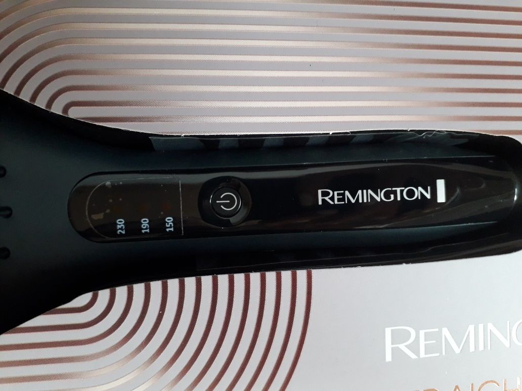 Четка за изправяне на коса REMINGTON