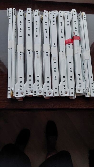 Мебельные направляющие