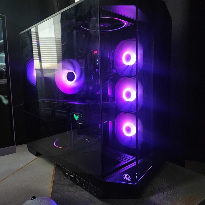 Ryzen 7700x rtx 5070 x670e rog croddhair Hero