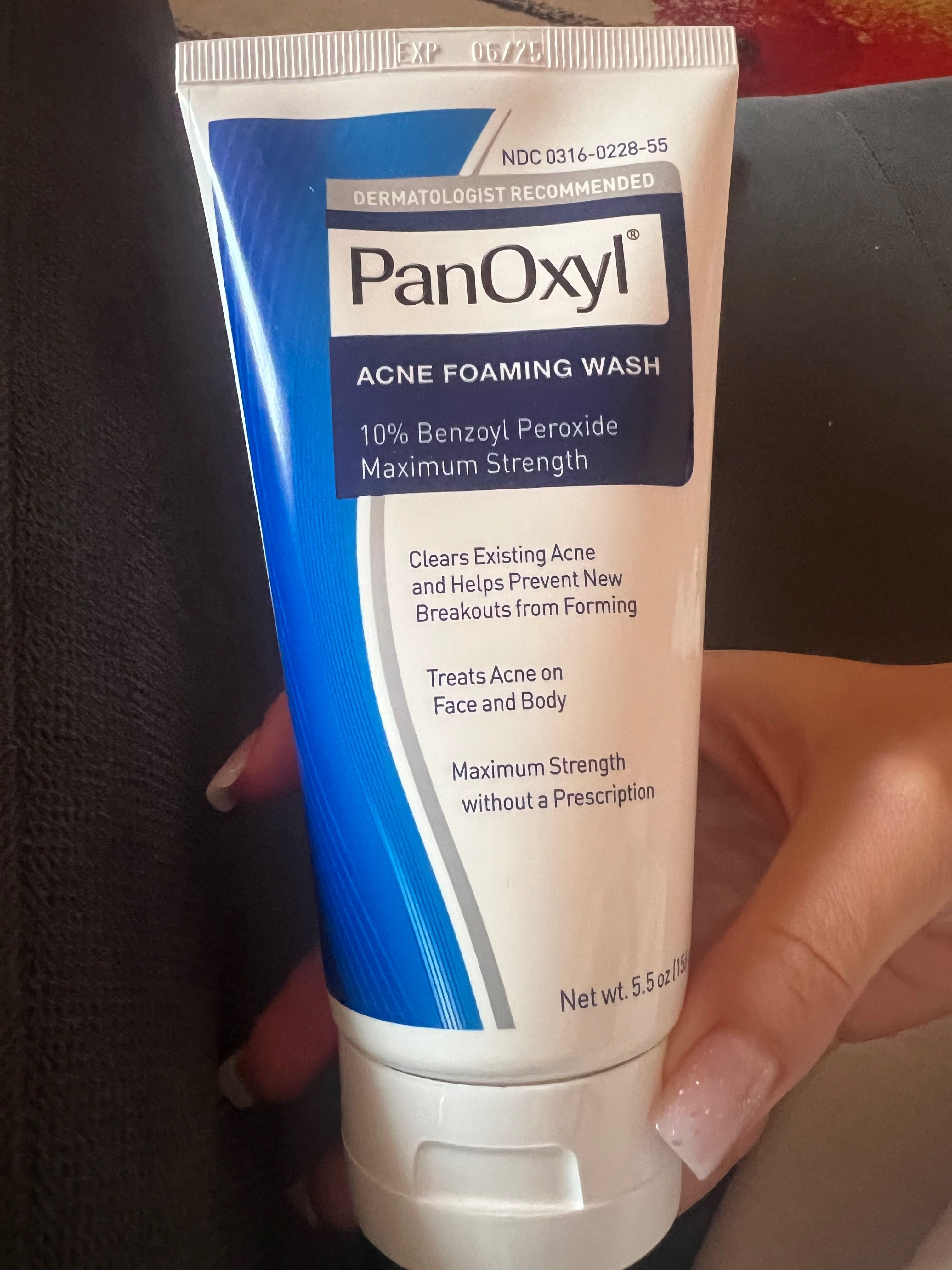 Vând Panoxyl gel de curățare