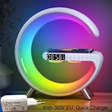 Умный RGB-светильник с колонкой и беспроводной зарядкой