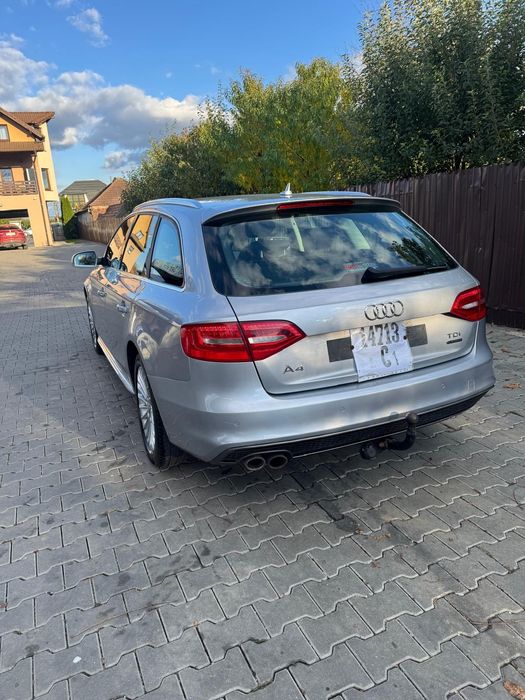 Audi A4 quattro S-Line 2.0 177 cp S-Tronic (Dsg)