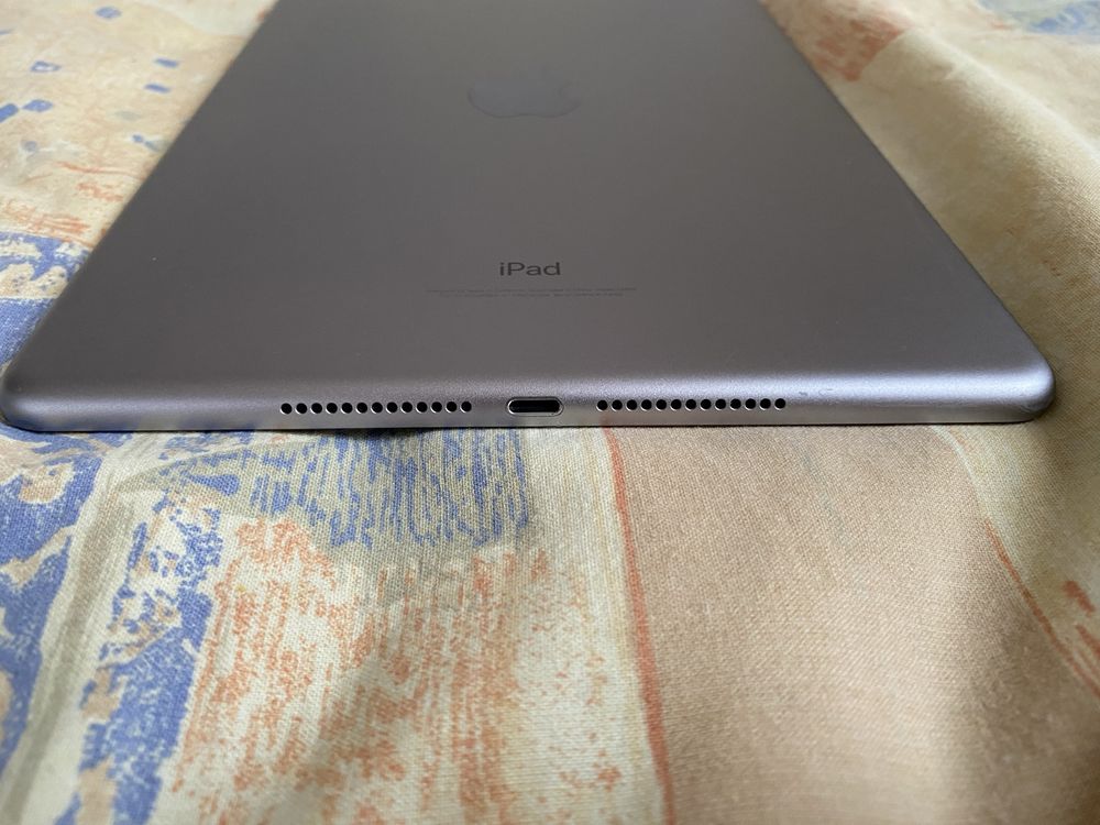 Ipad 6 32 GB без следи