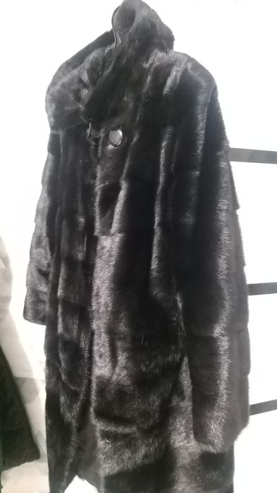 Продам норковую шубу