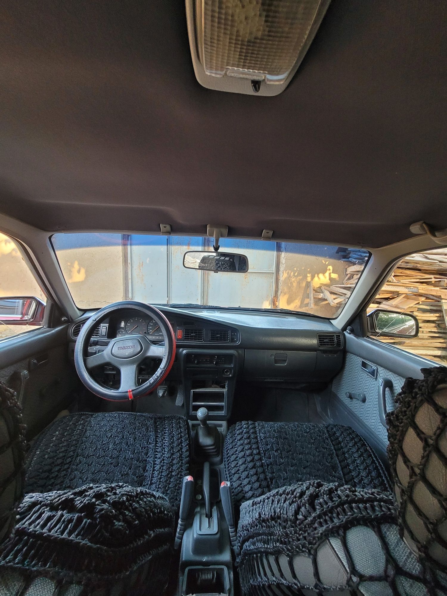 Mazda 626  sotiladi