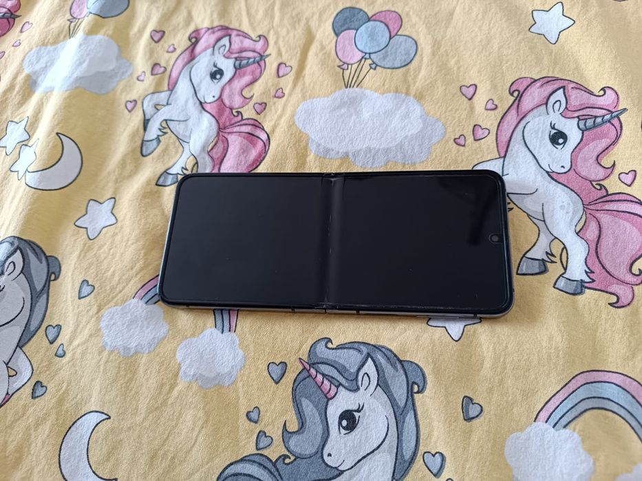 Vând Samsung zi flip 5
