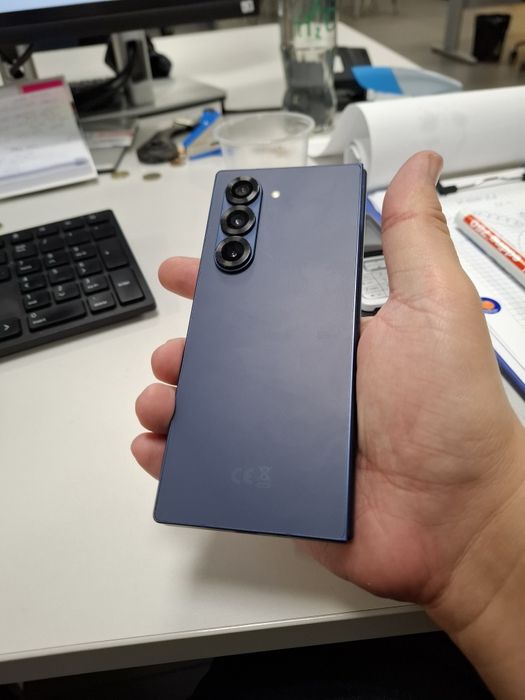 Samsung Z Fold 6 256GB 12GB в Гаранция.