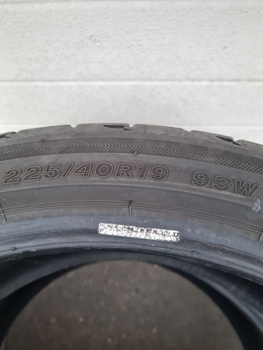 Летни гуми 2 броя BRIDGESTONE Potenza S001 225 40 R19 дот 0520