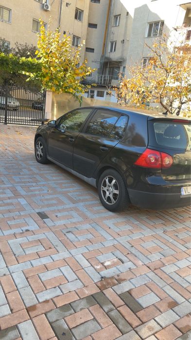 Vand Golf 5 1.4 benzina