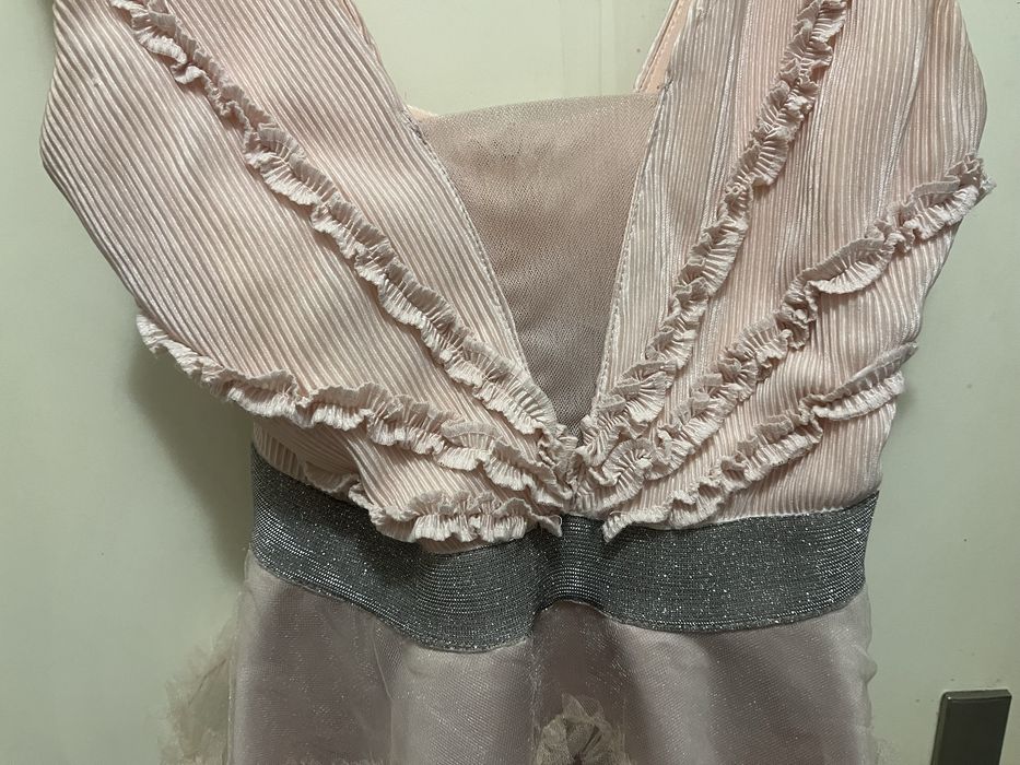 рокля Cocoon Boutique размер S