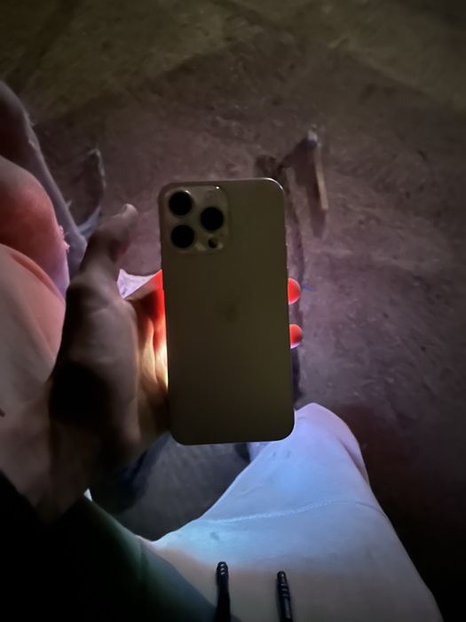 Vând iphone 13 pro max materie 100%