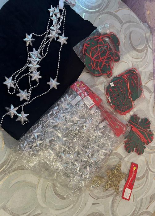 Новогодние игрушки