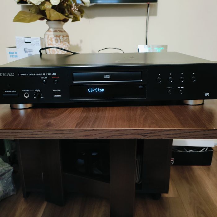 CD player TEAC HI-FI