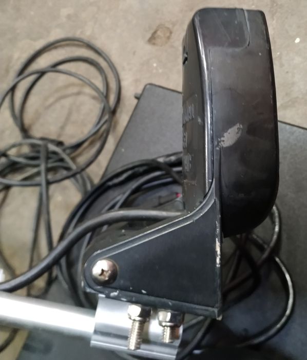 Сонар Garmin Fishfinder 140 , сонда Airmar P58