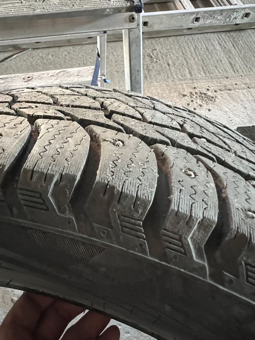 Автошины зимние 18/235/60