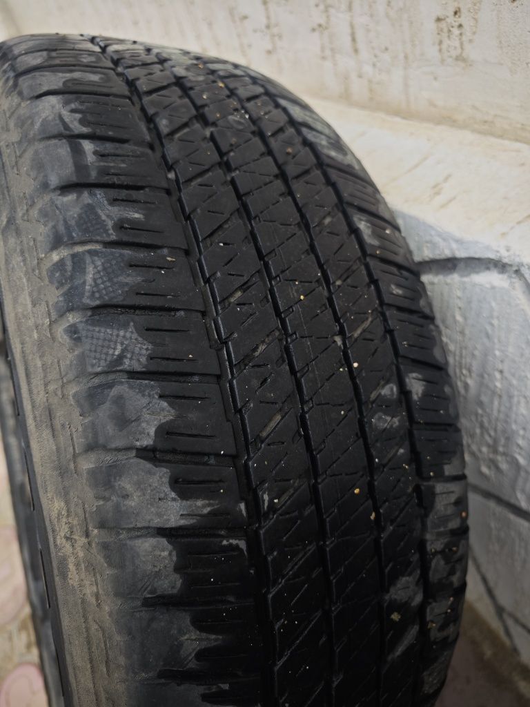Продаётся шиный с диском 265/60/R18  5шт шина Brigstone.