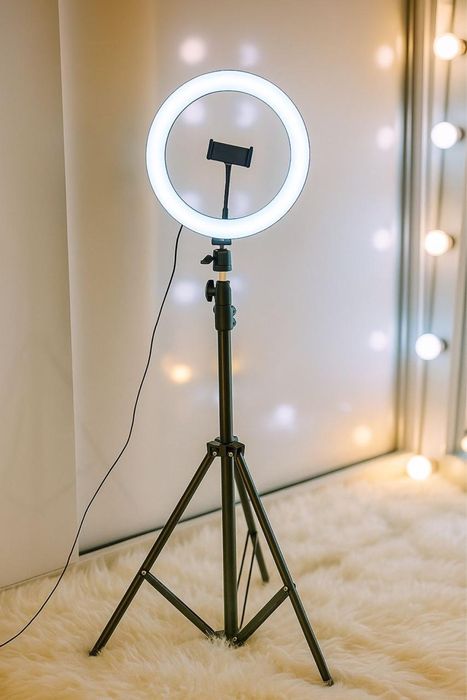 продам штатив почти новый сост отличное