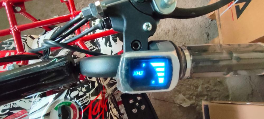 NOU Atv electric de 1000w cu roti pe 6 inch viteza reglabila pe 3 nive