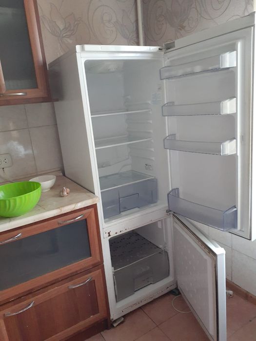 Холодильник,  б/у,  рабочий