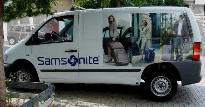 Autocolante auto, pereti, vitrine, separatoare