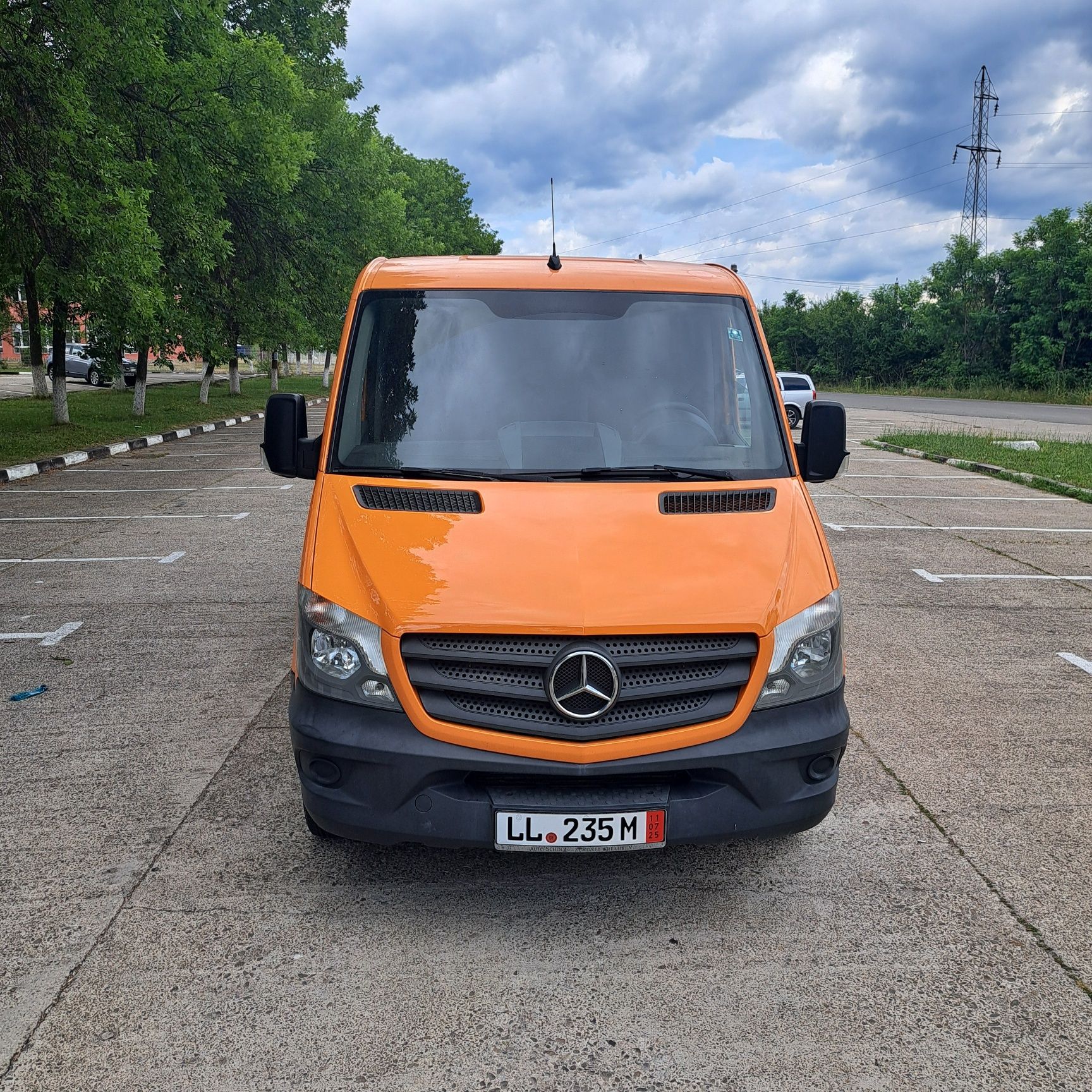 Mercedes Sprinter Doka An 04/2016 euro 5 lada 2,8m. 313/7 locuri