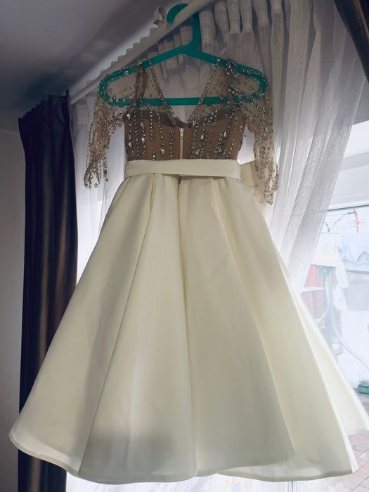 Rochie fetita 3-4 ani