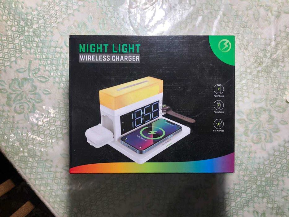 Беспроводная зарядка  Night light