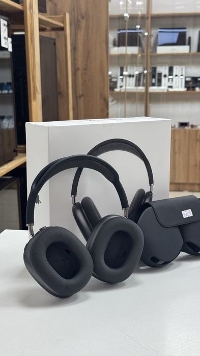 AirPods Max с коробкой