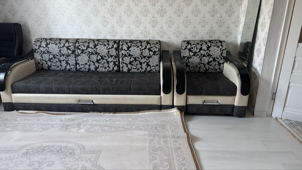 Продам диван в отличном состояний