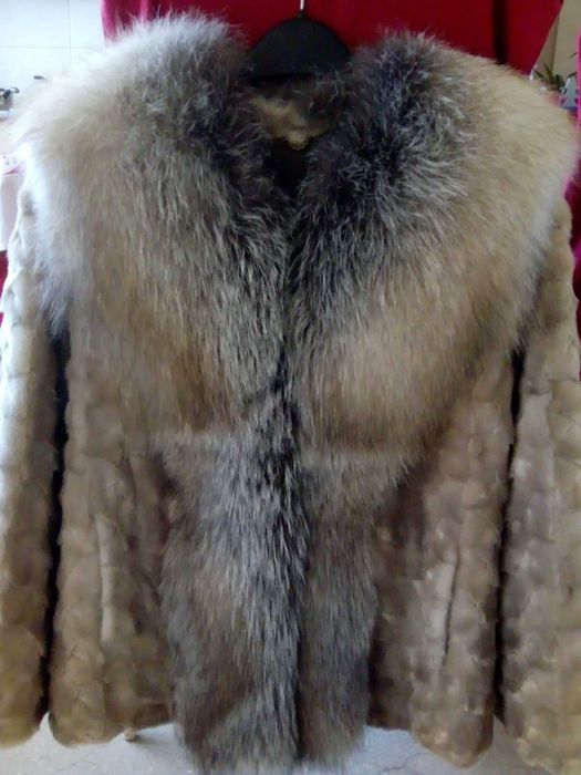 Vând blana naturala