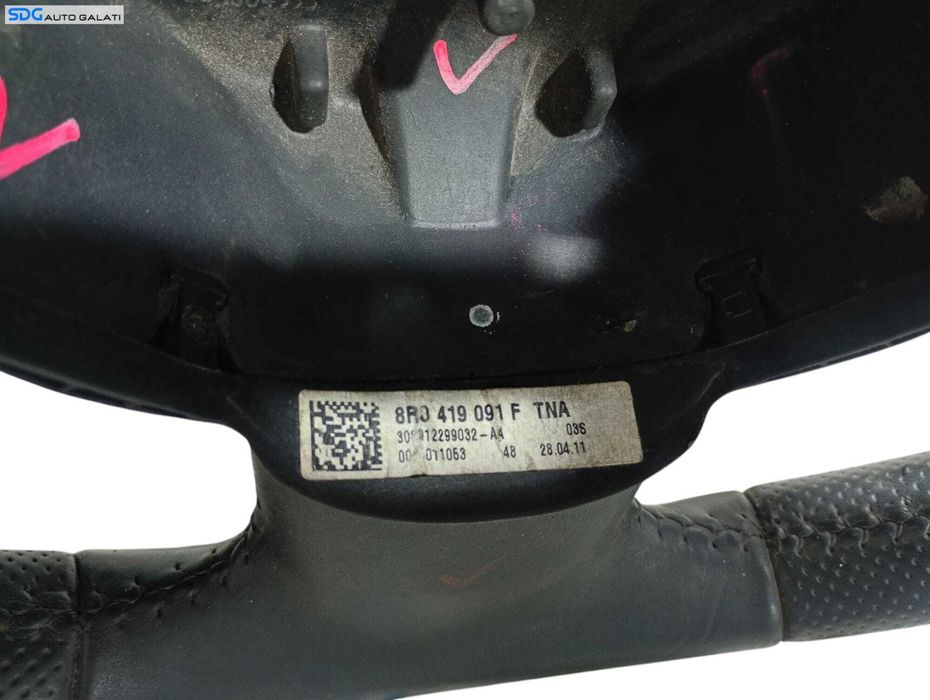 Volan din Piele 3 Spite cu Comenzi Audi A3 8P 2008 - 2013 Cod 8R0419091F [LC0870]