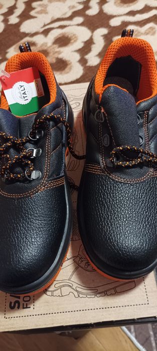 Чисто нови дамски Работни обувки PANDA 38 номер