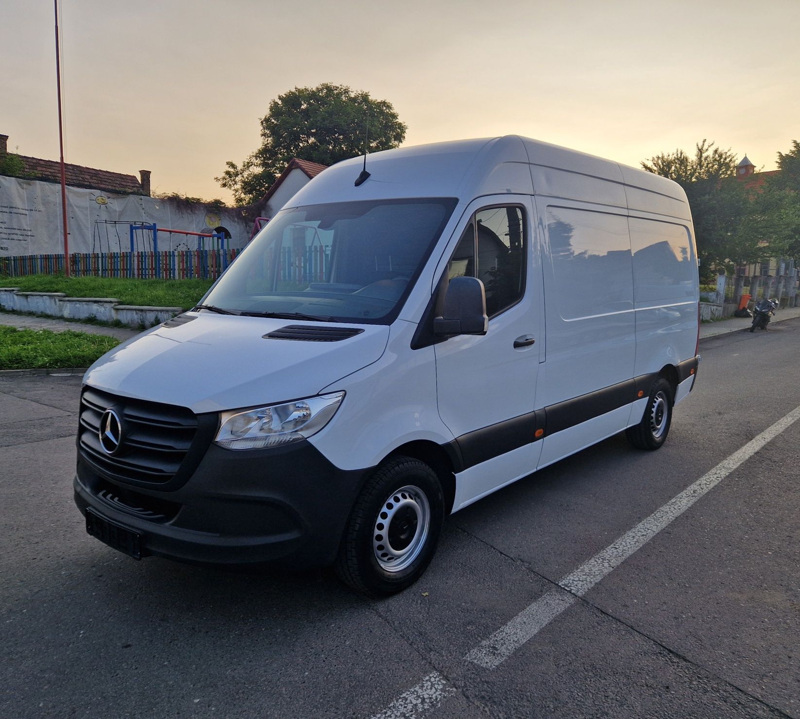Mercedes Sprinter 907 314CDI Mediu