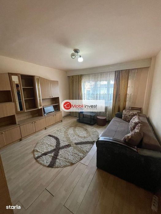 Garsonieră de vânzare  mobilată & utilată  Decomandat