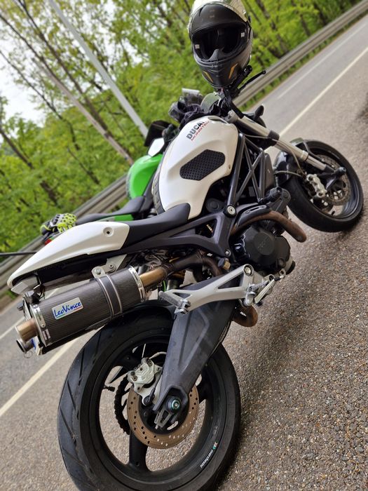 Ducati Monster 696 (schimb și cu enduro)