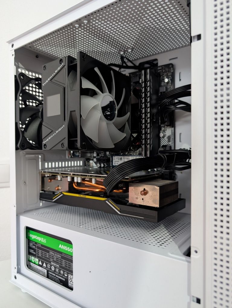 Sistem Gaming Ryzen 5 5600x/32gb/1tb/5600xt/Garantie
