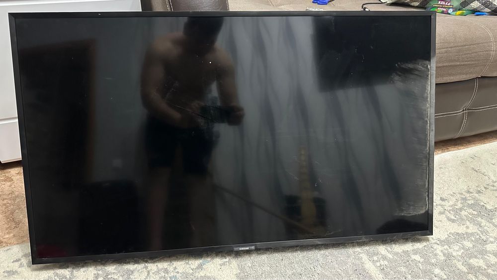 Телевизор на запчасти