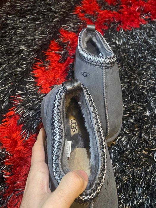 UGG Tazz Gri Noi(Mai Multe Marimi pe STOC)