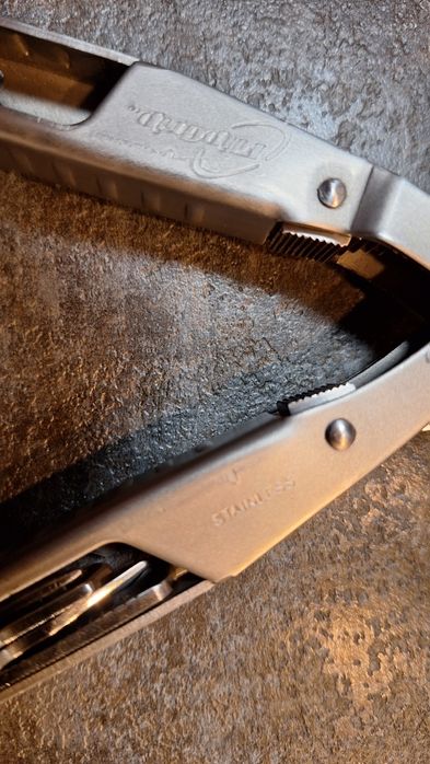 FlipGrip multitool