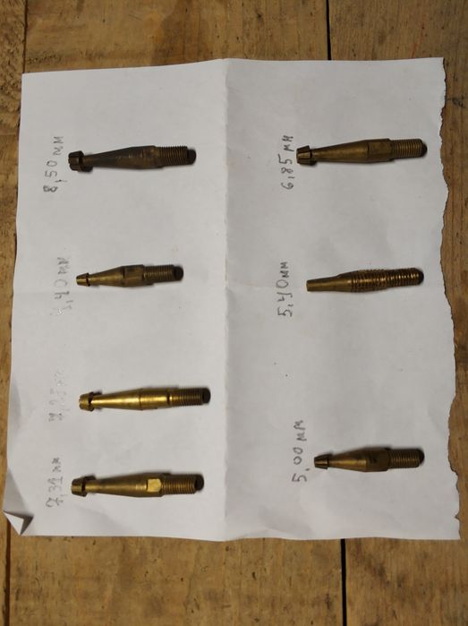 Части за струг от различни видове.